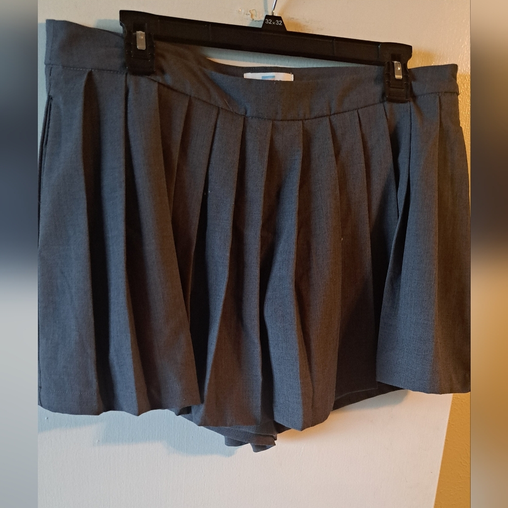 CALI 1850 Los Angeles Pleated Skort – XL  NWOT - Picture 3 of 10